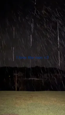 I love the rain <3