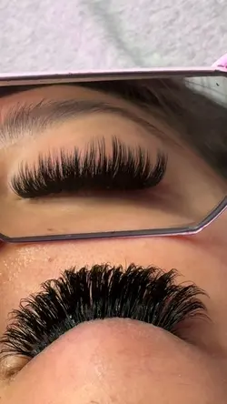 Lashes for days