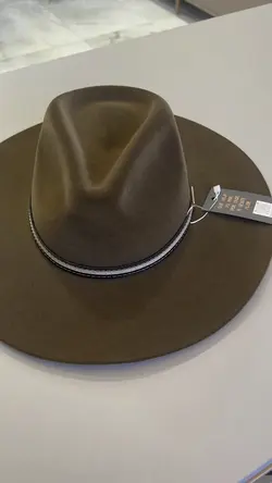 Chapéu 🤠