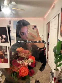 holding my hand ❤️