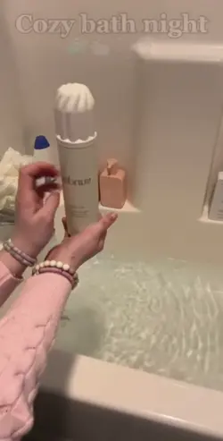 Cozy bath 🛁 