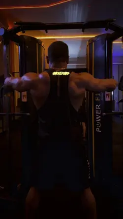 Shoulders 