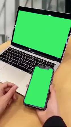 Computador tela verd