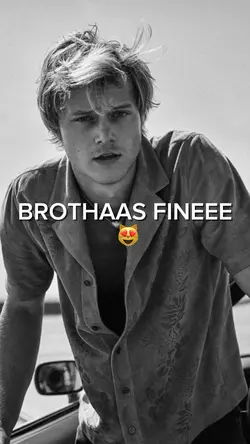 JJ is soo fineee😻