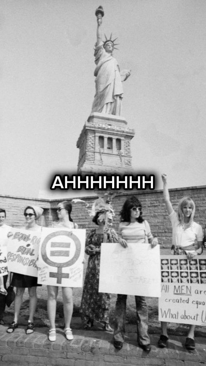 "Las mujeres son débiles"