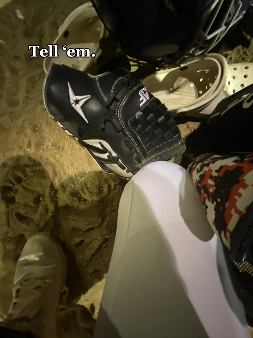 1,319 days