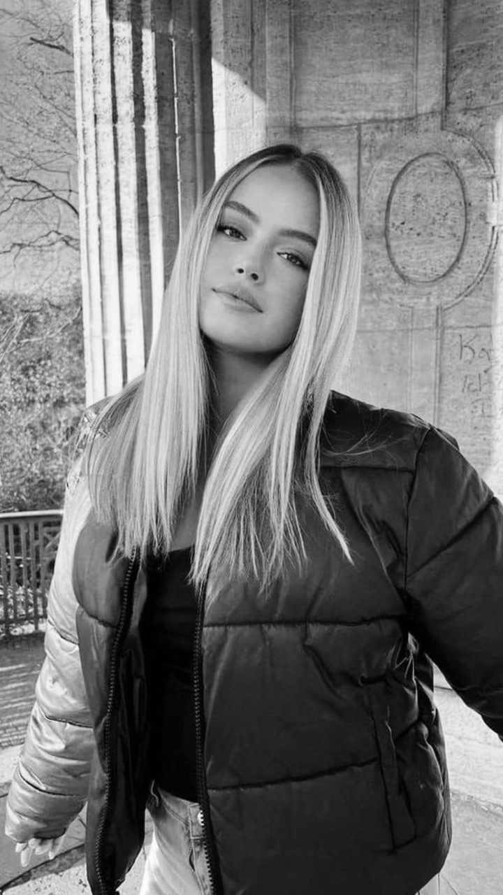 Acelera B & W