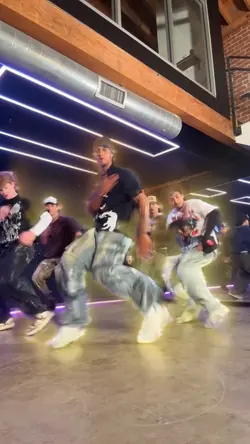 Dancing ๐