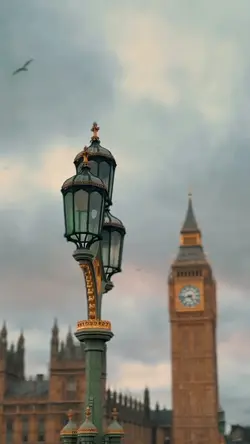 LONDON 