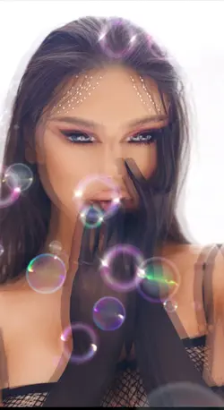 Bubbles 🫧 💋
