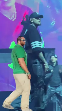 ChrisBrown LeftRight