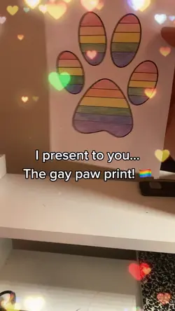Gay paw print! 🏳️🌈