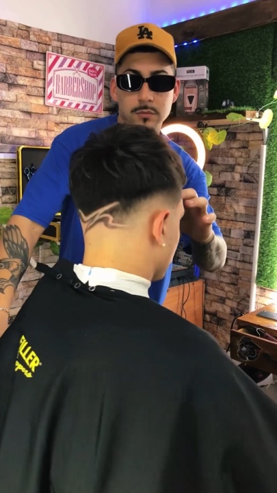 BARBER💈