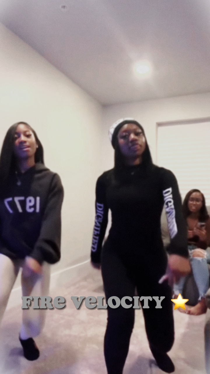 Simple dance velocit
