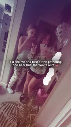 👅👅