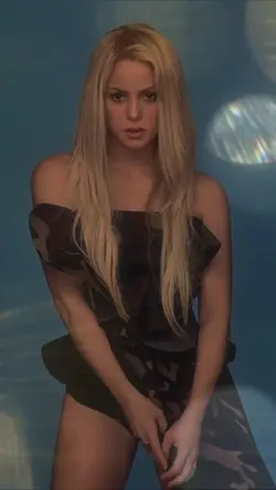 ÚLTIMA/SHAKIRA