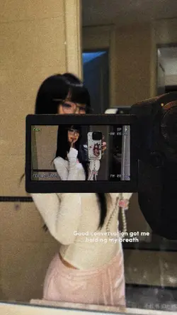 CAMERA