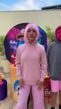 eu vou dançando sem 