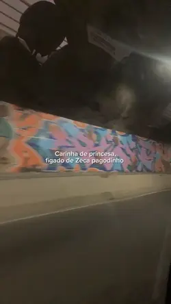 Seu vídeo bebendo