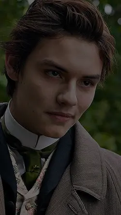 Louis partridge