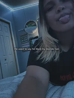 Black or blonde?🩷