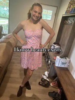 Shes full of beauty💗