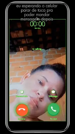 celular tocando 