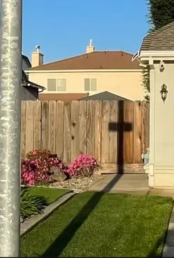 Jesus saves 💗🤞🏼