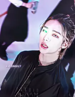 HYUNJINNNN 
