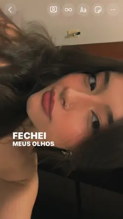 Fechei meus olhos 