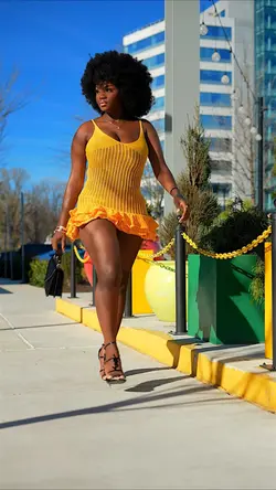 Spring Looks🩷💛