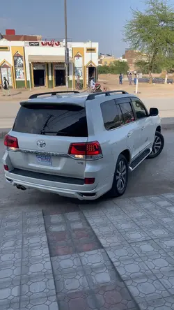 Land Cruiser