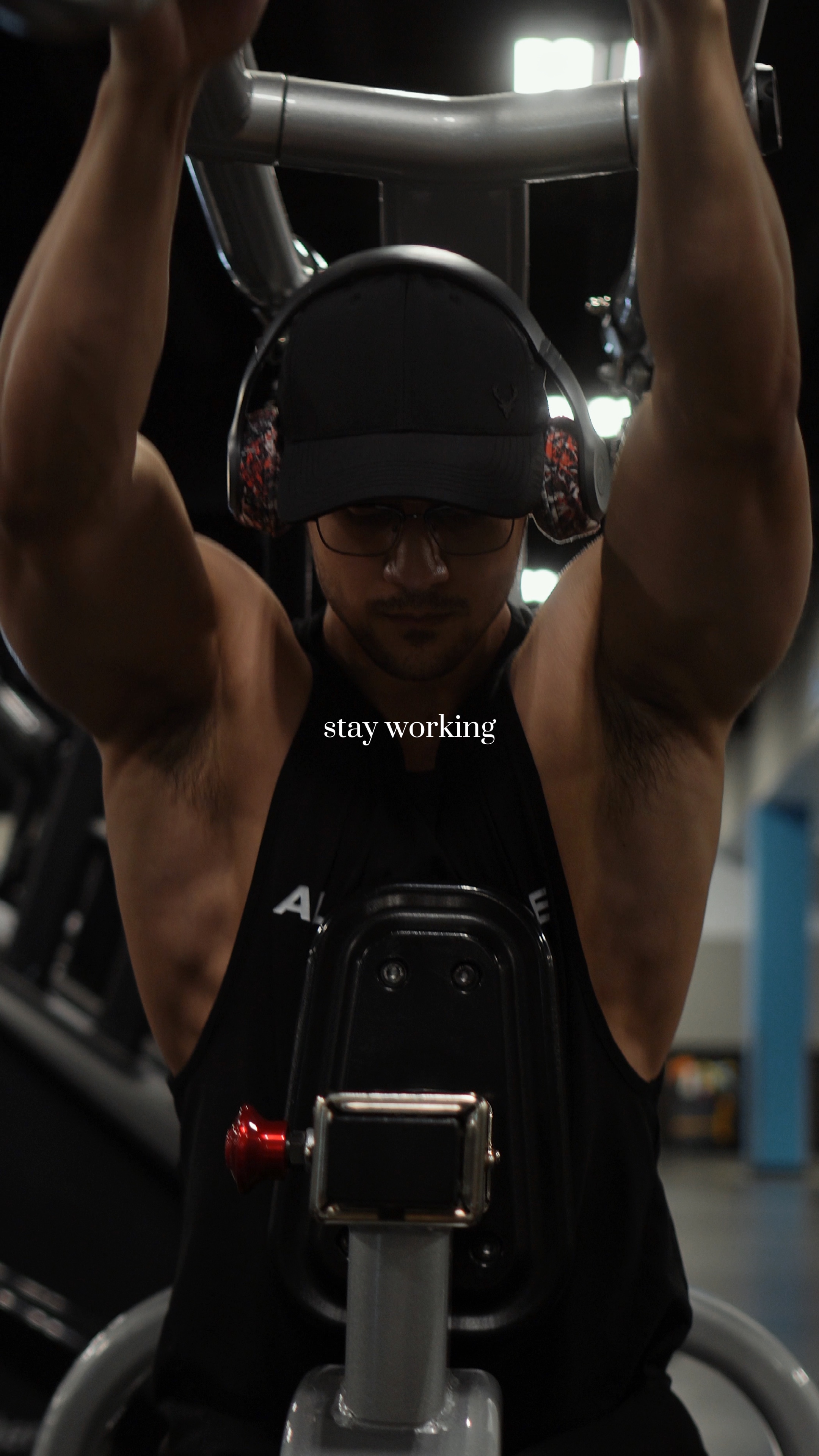 Manatiling Nagtatrabaho