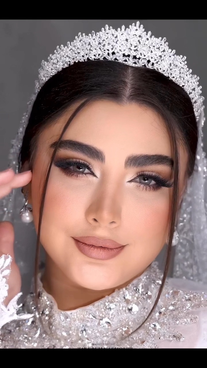 Çeviri: nazo82 İyi seyirler dilerim.