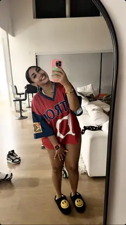 Queen Naija Legend s