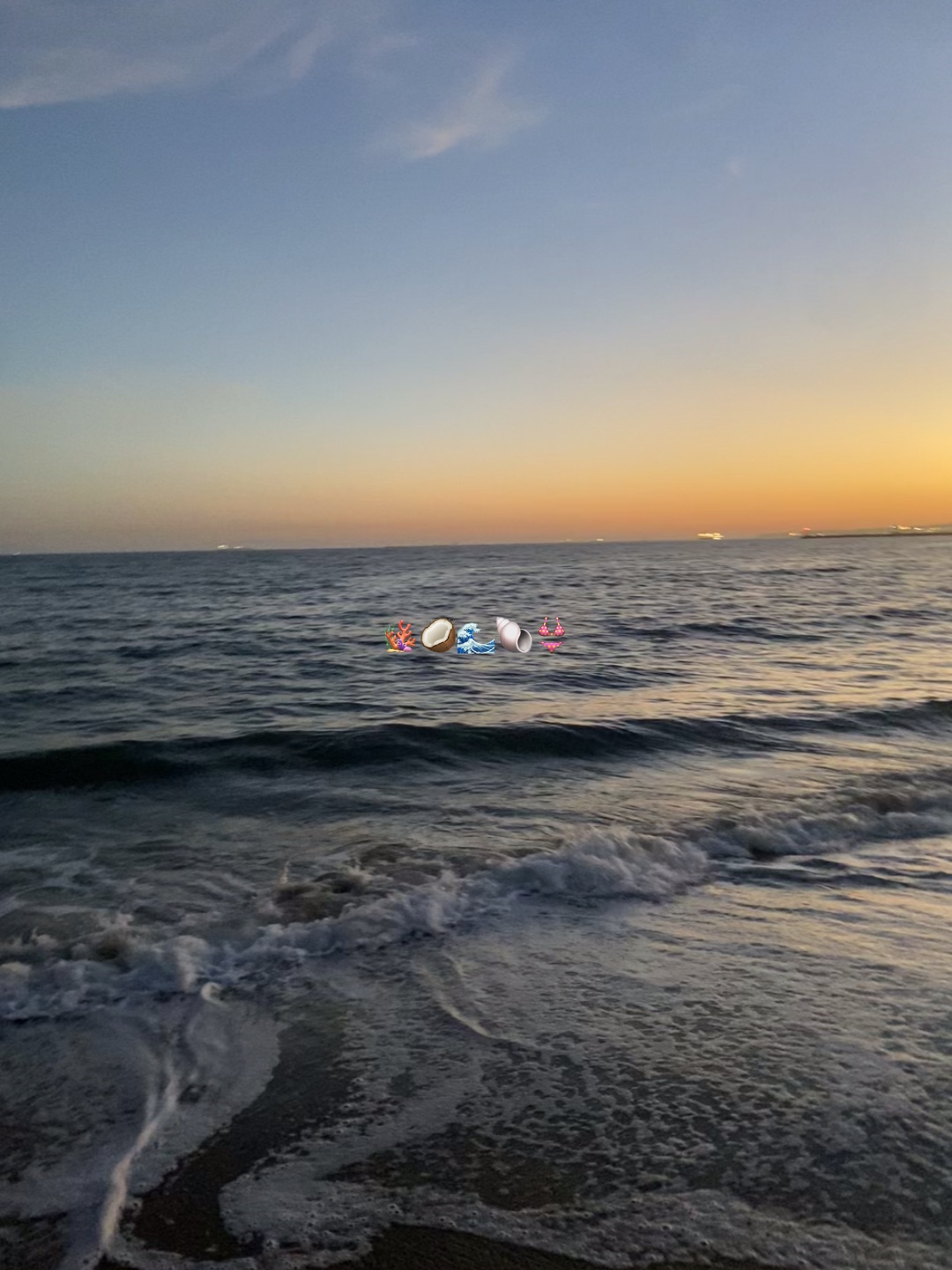 ocean 🌊🥥👙