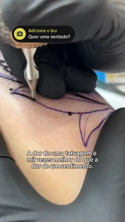 Modelo tatuagem