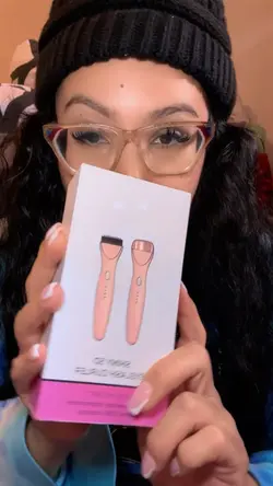 Eyelash curler 