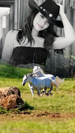modelo com cavalo 