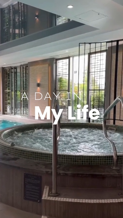 Travel vlog promo