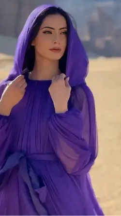 Nadia1000