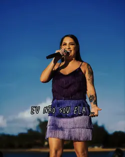 EU NĂO SOU ELA ...