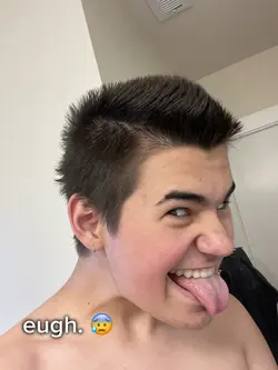 y he look like that
