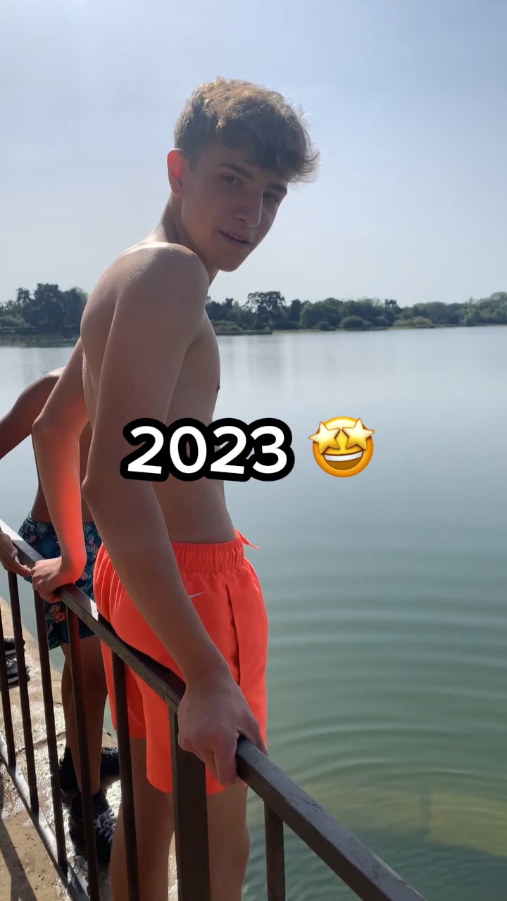 2022😓 vs 2023🤩