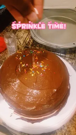 Make A Cake With Me🧁