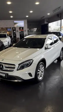 Mercedes GLA200