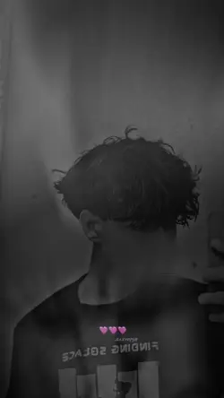 این گل مالࣿ منہ 🥲- 🥲