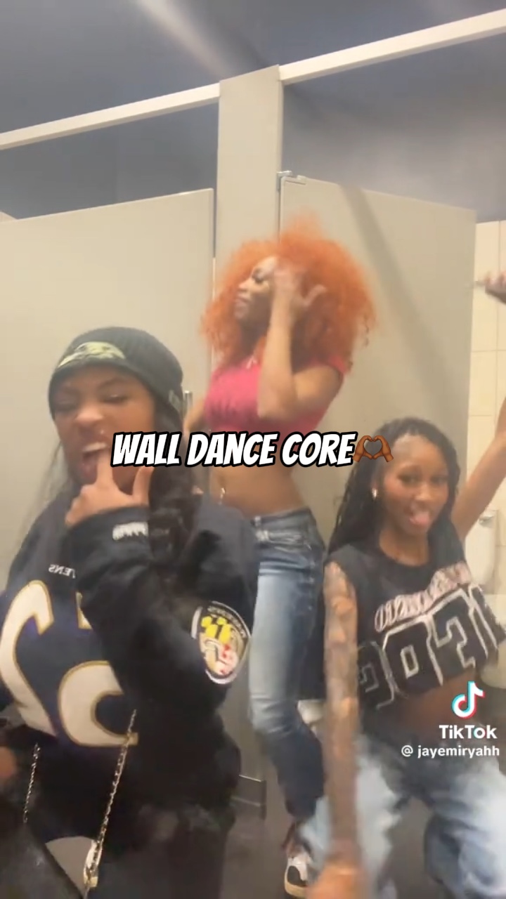 Wall Dance core 🫶🏾