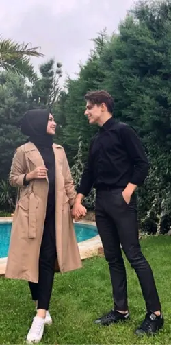 تو نگام‌کنی بخندم😉🥰🌙