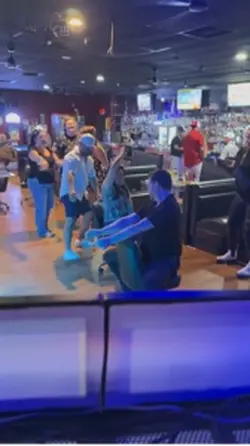 CHAIR DANCE-OFF 